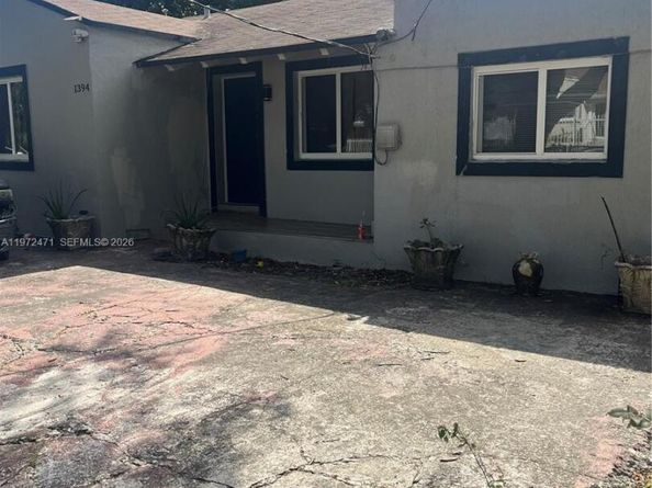 Undisclosed Address #A11972471, Miami FL 33142