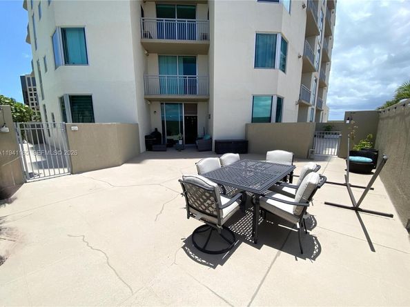 9066 SW 73rd Ct 805, Miami FL 33156