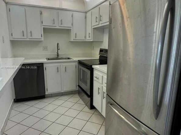 4174 Inverrary Dr 311, Lauderhill FL 33319