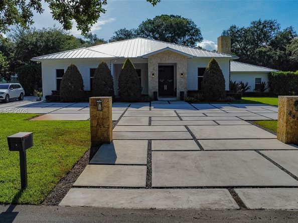 9805 sw 90th ave, Kendall FL 33176