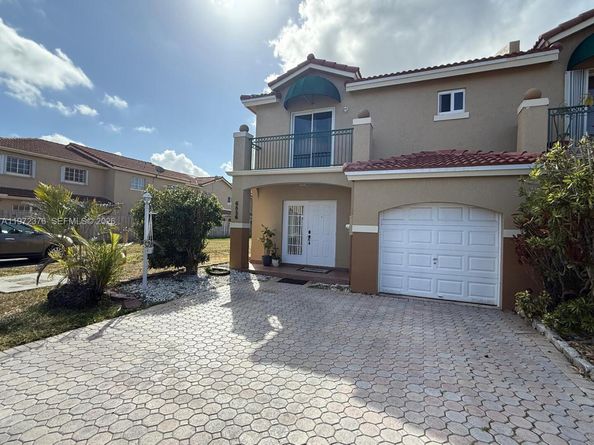 Undisclosed Address #A11972376, Miami FL 33193