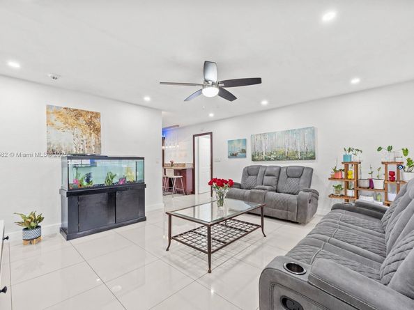 6800 SW 26th St, Miramar FL 33023