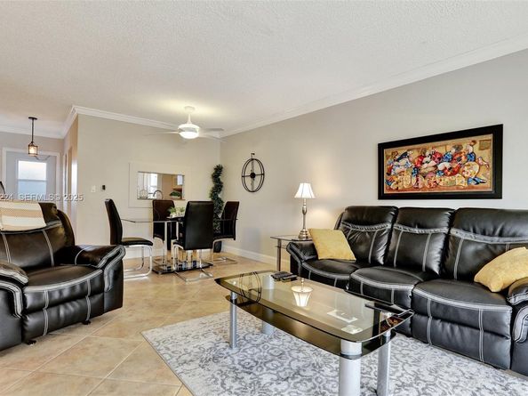 4806 NW 36th St 605, Lauderdale Lakes FL 33319