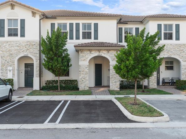 12428 NW 23rd Ct, Miami FL 33167
