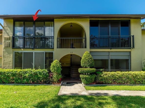 318 Pine Ridge Circle C2 FL 33463
