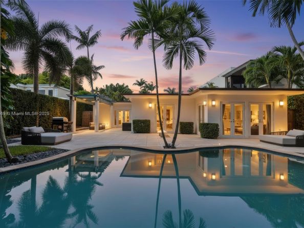 5055 N Bay Rd, Miami Beach FL 33140