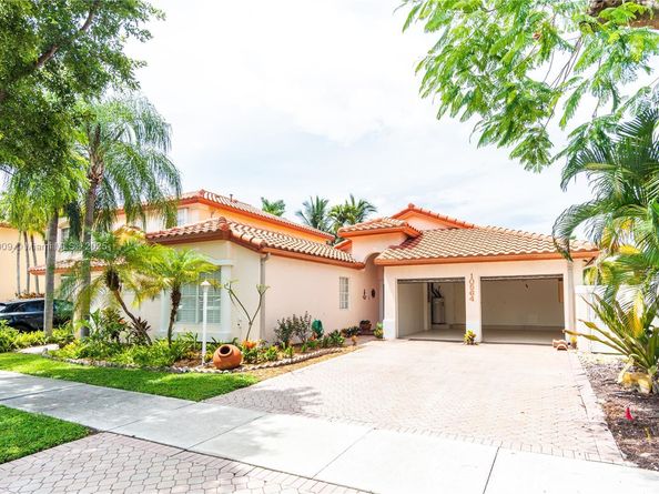 10564 NW 57th St, Doral FL 33178