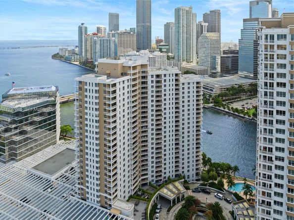 701 Brickell Key Blvd 1605, Miami FL 33131
