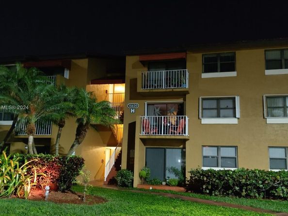 15620 SW 80th St H107, Miami FL 33193
