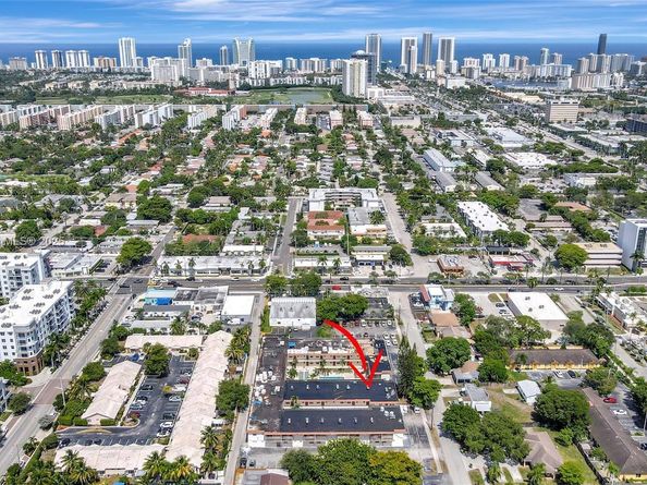 415 NE 2nd St 124, Hallandale Beach FL 33009