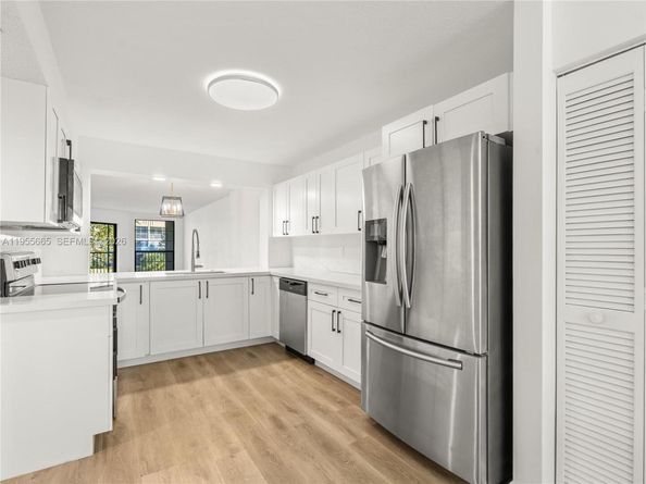 7547 Fairfax Dr 210, Tamarac FL 33321