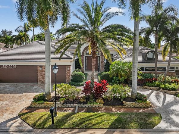 6860 Queenferry Cir, Boca Raton FL 33496