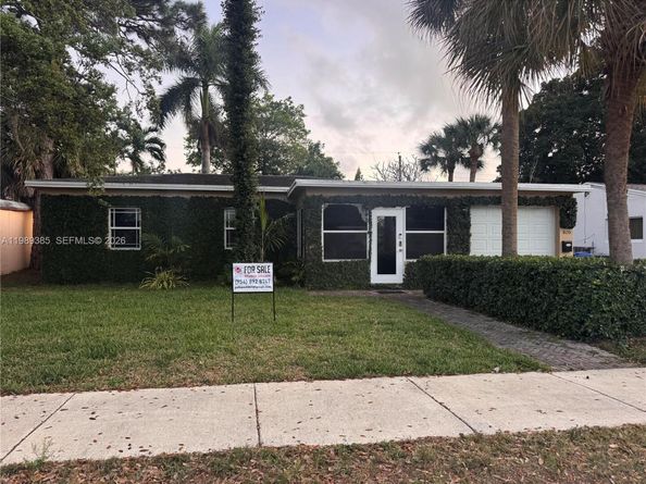 820 SW 26th St, Fort Lauderdale FL 33315