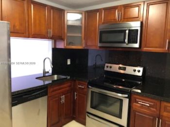 7805 Camino Real