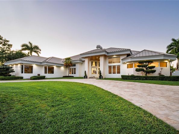 3425 Saddlebrook Ln, Weston FL 33331