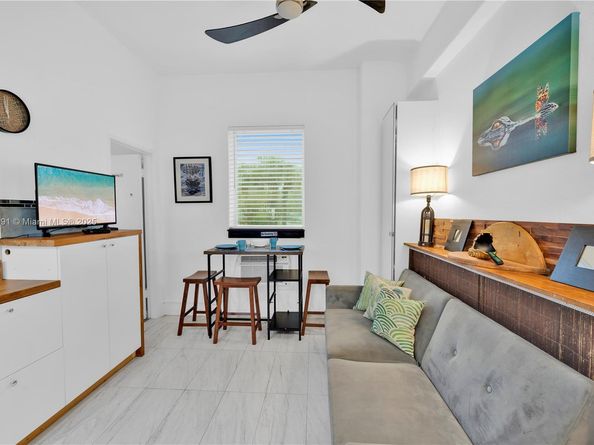 255 W 24th St 136, Miami Beach FL 33140