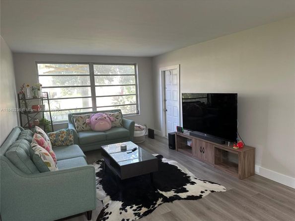 7500 NW 17th St 102, Plantation FL 33313