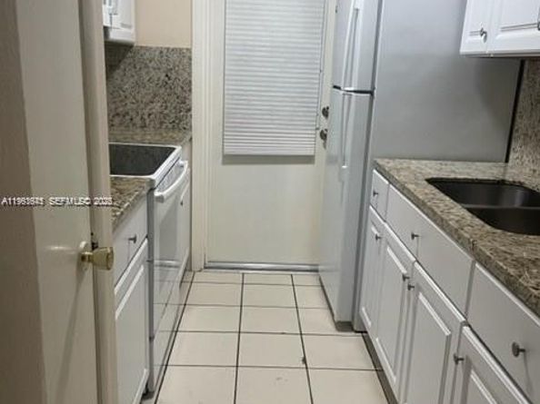 1450 Atlantic Shores Blvd 304, Hallandale Beach FL 33009