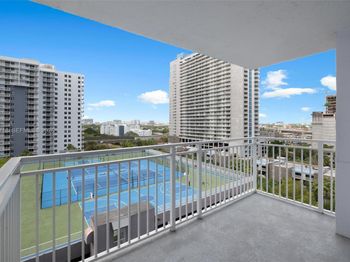 800 N Miami Ave