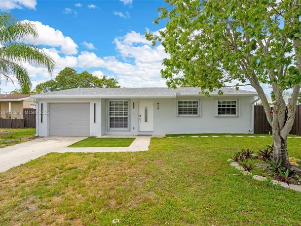 181 SW 76th Ter, Margate FL 33068