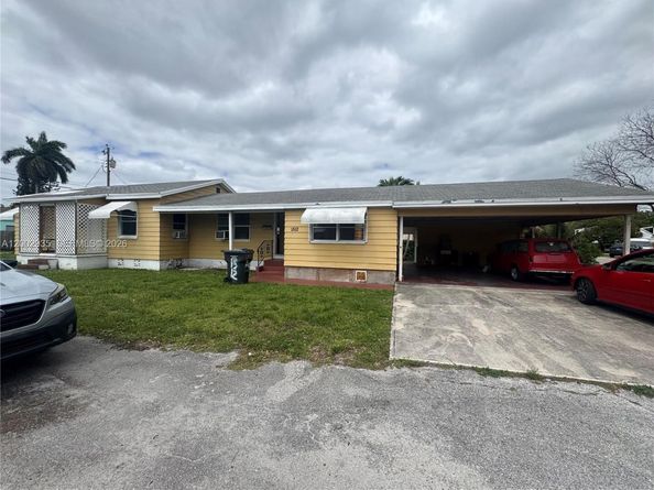 1512 N 23rd Ave, Hollywood FL 33020