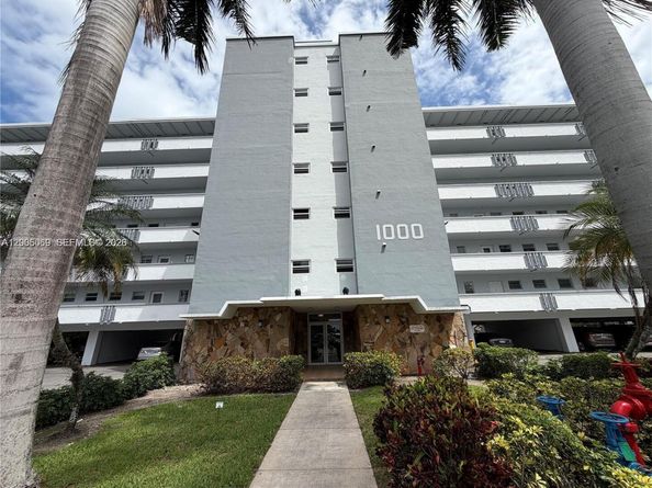 1000 NE 14th Ave 210, Hallandale Beach FL 33009