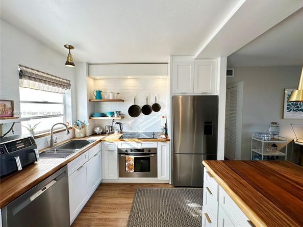 7850 Byron Ave 307, Miami Beach FL 33141