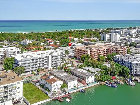 8129 Abbott Ave 10, Miami Beach FL 33141
