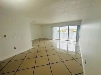 9351 Fontainebleau Blvd