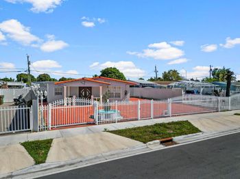 871 SE 5th Pl