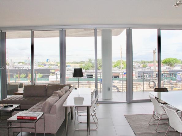 250 NW 24th St 3C, Miami FL 33127