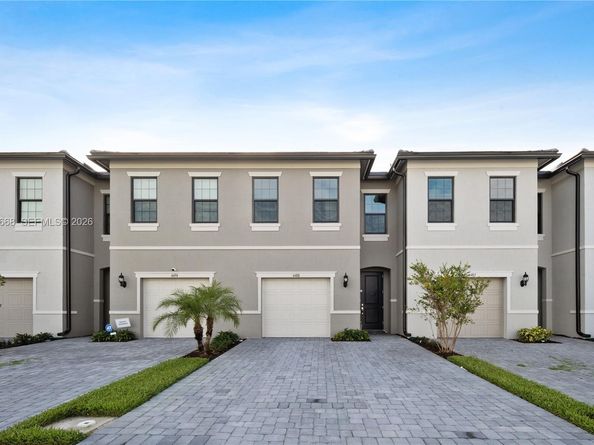 4488 E Appleton Cir E, Oakland Park FL 33309