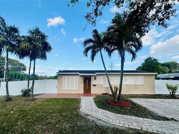 1441 N 72nd Ave, Hollywood FL 33024