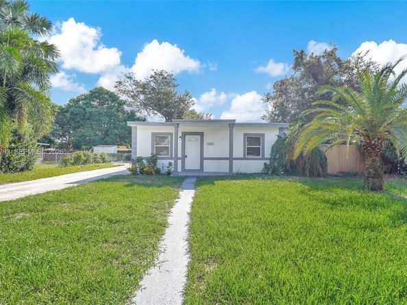 15955 NW 21st Ave, Miami Gardens FL 33054