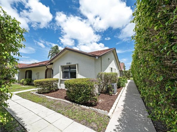 23128 Barwood Park Ln A, Boca Raton FL 33433
