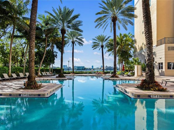 17100 N Bay Rd 1210, Sunny Isles Beach FL 33160