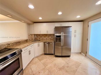 1075 NE Miami Gardens Dr