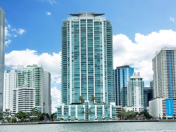1331 Brickell Bay Dr 2801, Miami FL 33131