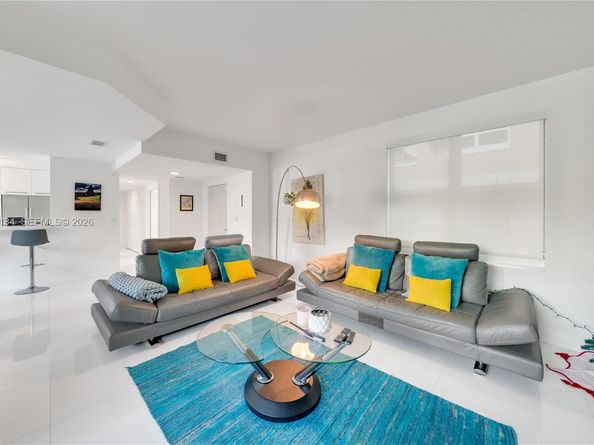 90 Alton Rd TH1, Miami Beach FL 33139