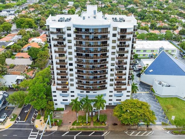 2301 SW 27th Ave 906, Miami FL 33145
