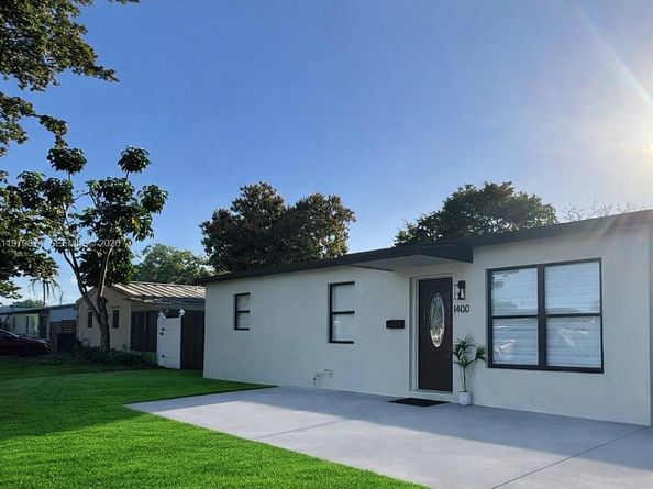 1400 N 70th Ter, Hollywood FL 33024