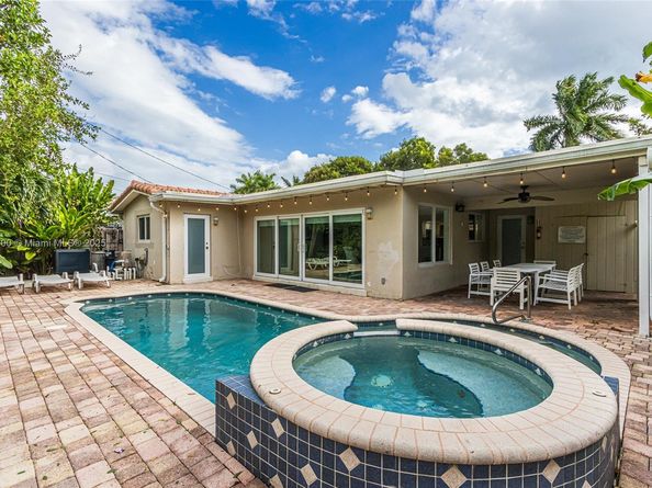 906 N 13th Ave, Hollywood FL 33019