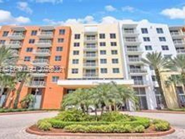 Undisclosed Address #A11980656, Aventura FL 33180