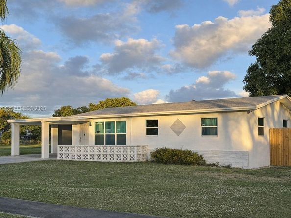 1704 NW 58th Ave, Margate FL 33063