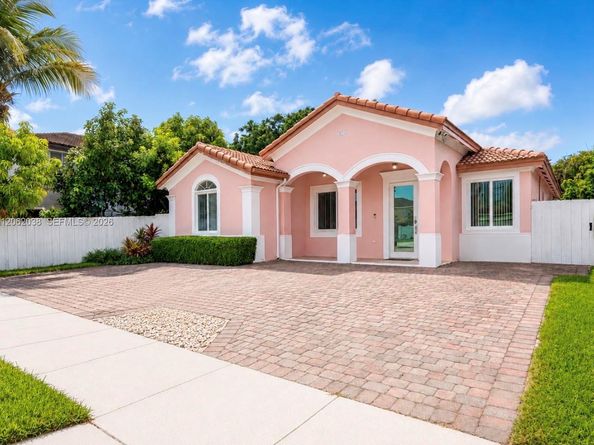 24044 SW 109th Path, Homestead FL 33032