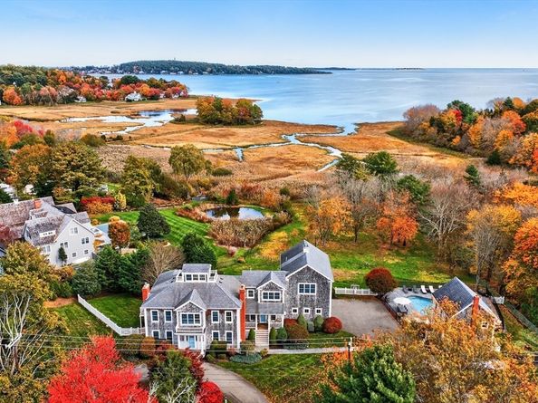 735 Bay Road, Duxbury MA 02332