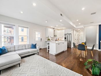 12-14 Porter St