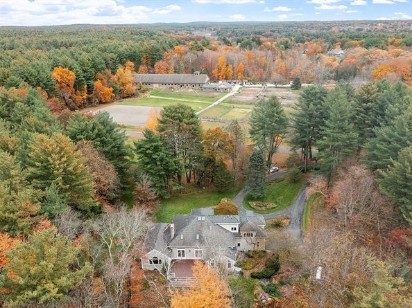 2 Duston Ln, Acton MA 01720
