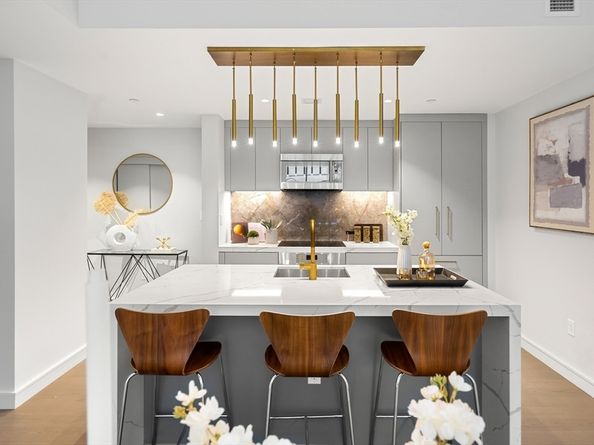 55 Lagrange St 1901, Boston MA 02116