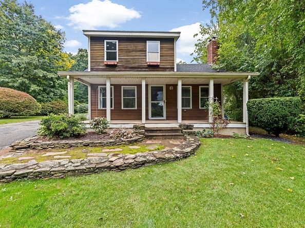 72 Precinct Street, Lakeville MA 02347